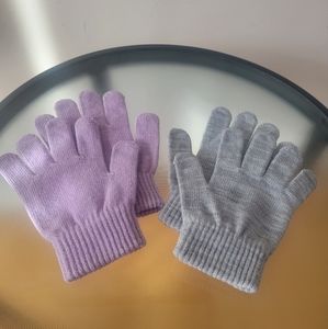 Gloves set